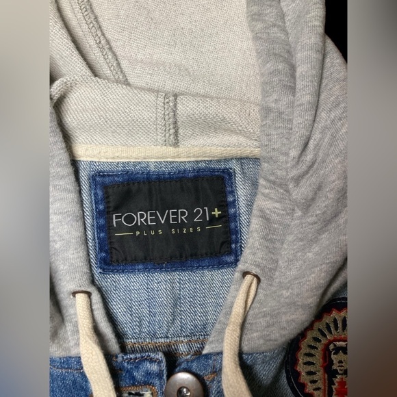 ‼️ SOLD OUT‼️ Forever 21 Size XL Denim Hoodie Vest Jacket - Picture 2 of 7